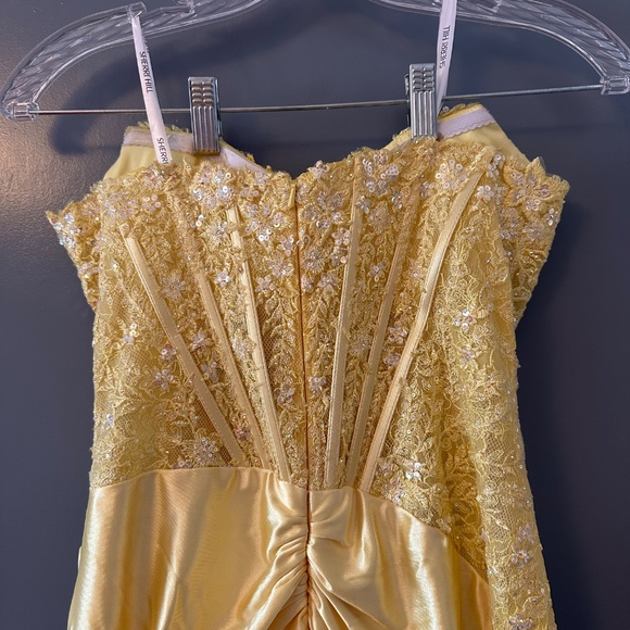 Sherri Hill Dress needs TLC (sold as is) prom/sweet 16 - Picture 2 of 14